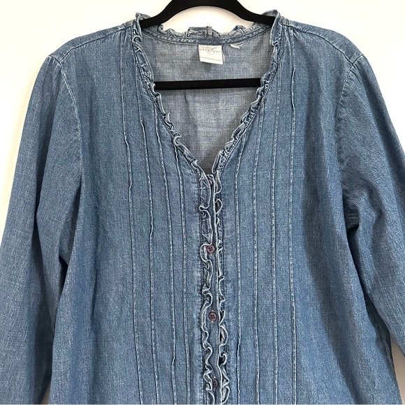 VINTAGE Ruffled Denim Blouse - Picture 2 of 9